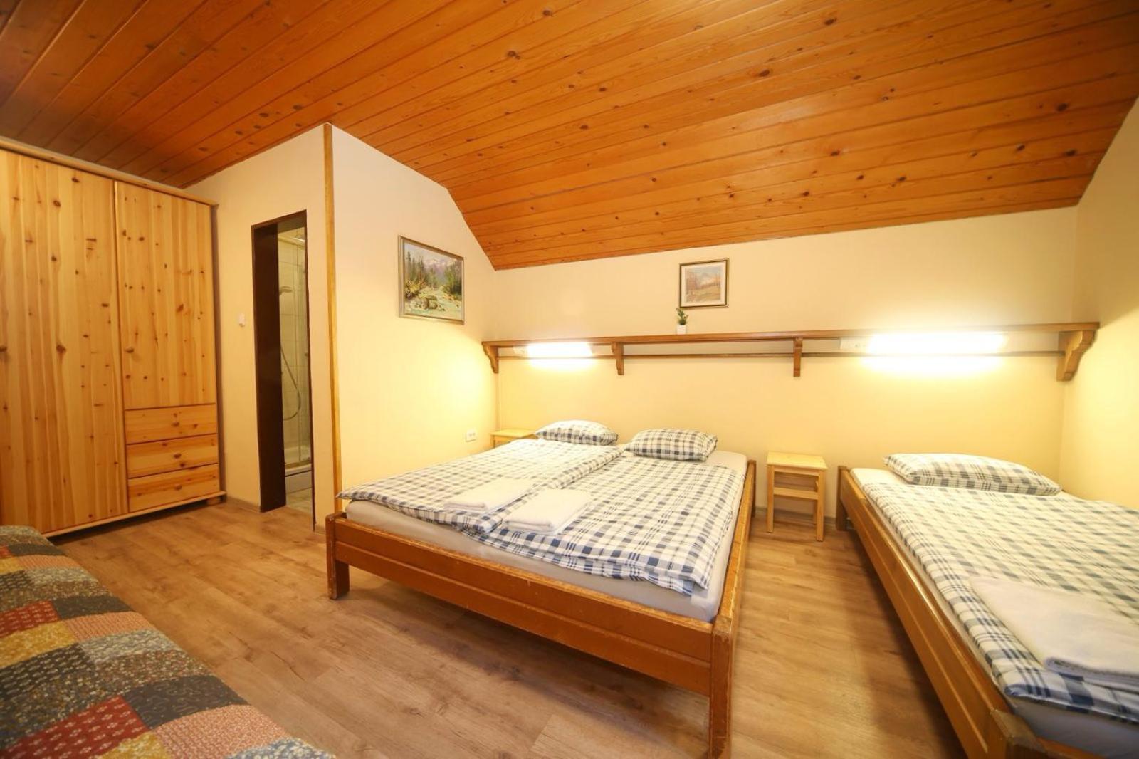 Planinska Koca Na Gozdu Hotel Kranjska Gora Exterior photo