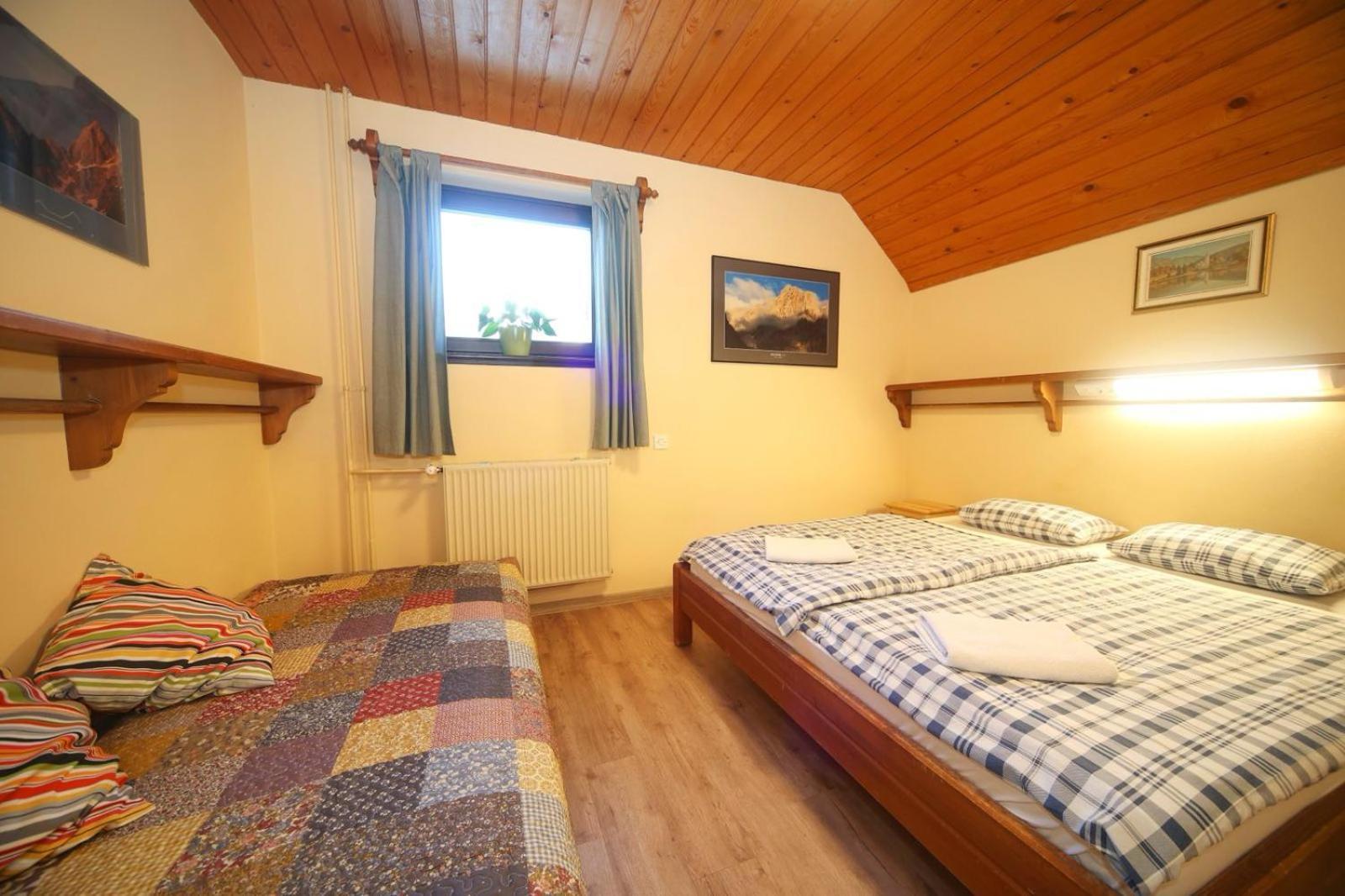 Planinska Koca Na Gozdu Hotel Kranjska Gora Exterior photo