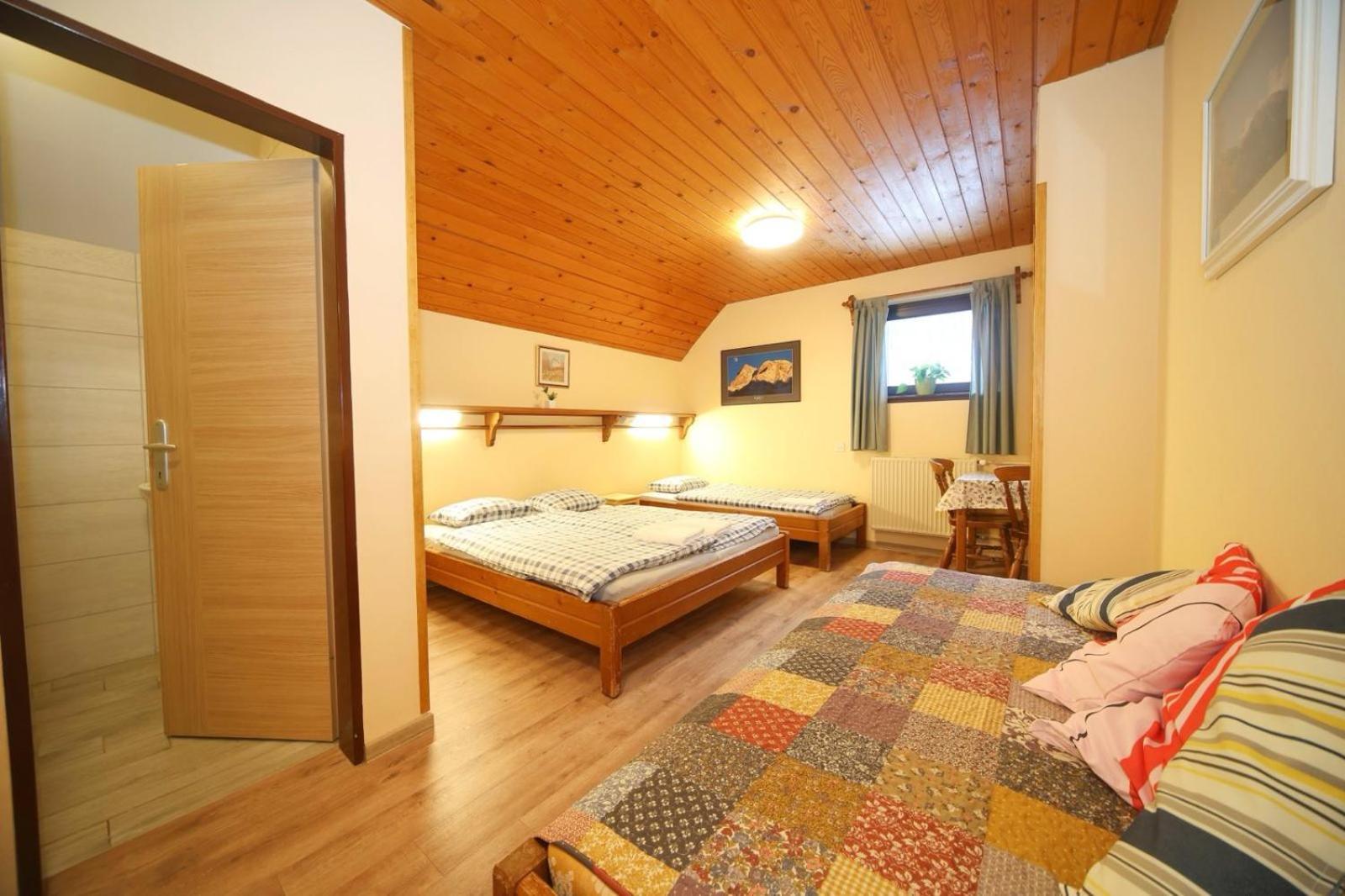 Planinska Koca Na Gozdu Hotel Kranjska Gora Exterior photo