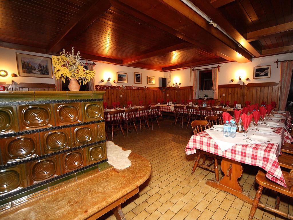 Planinska Koca Na Gozdu Hotel Kranjska Gora Exterior photo