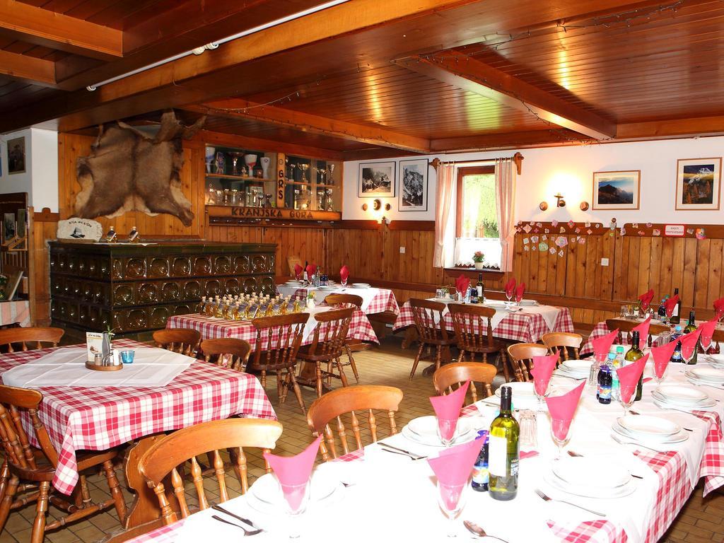 Planinska Koca Na Gozdu Hotel Kranjska Gora Exterior photo